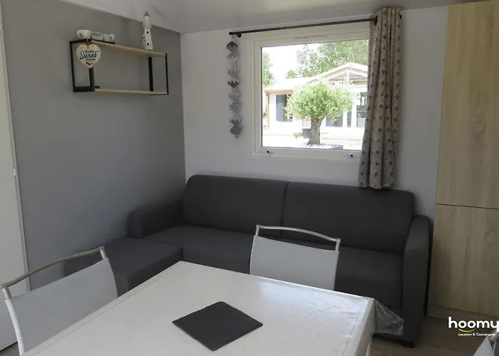 Avec Piscine, Pour 6 Horská chata *